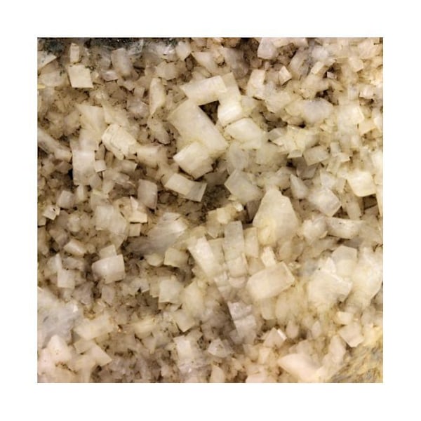 Sten og mineraler. Adular. 4216,0 ct. Lucendro, Ticino, Schweiz.