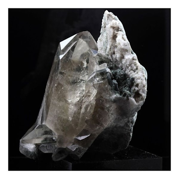 Sten og mineraler. Kvarts + Klorit. 1108,5 øre. La Meige, Oisans, Frankrig..