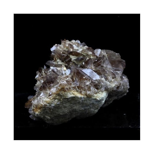 Stenar och mineraler. Axinit. 48,5 ct. La Balme d'Auris, Bourg d'Oisans, Isère, Frankrike..