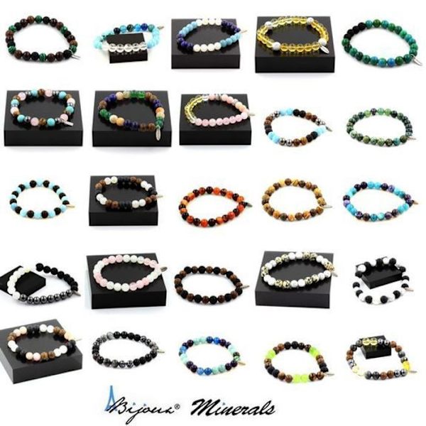 Stenar och mineraler. Hematoid Quartz Beads Armband från Madagaskar + trä 8 mm. Tillverkad i Frankrike. vit, brun