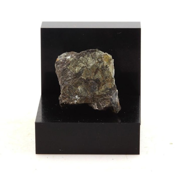 Magnetit + Pyrit 53,8 karat Flerfärgad