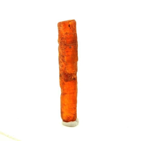 Sten og mineraler. Orange kyanit. 2,76 ct. Sangulungulu Hill, Loliondo, Tanzania.