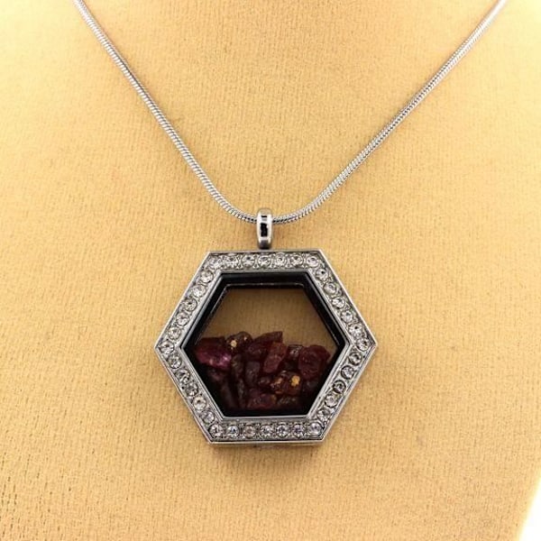 Collier - ABIJOUX - Rubis brut - Rustfrit stål - Unisex - Model Hexagon Röd