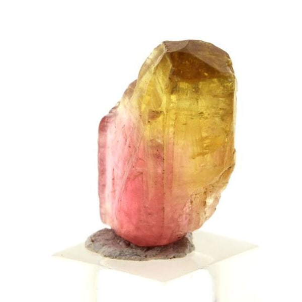 Stenar och mineraler. Turmalin Liddicoatite. 7,54 ct. Tanamarina, Madagaskar.