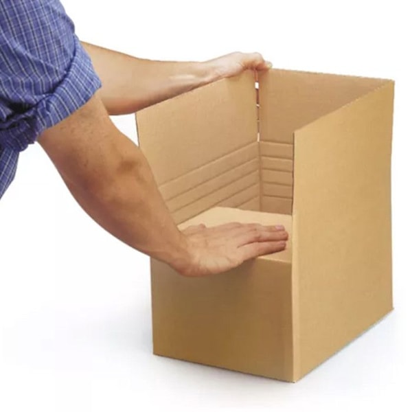 Förpackningskartong 31 x 21,5 x 8 cm - Enkel korrugerad kastanj