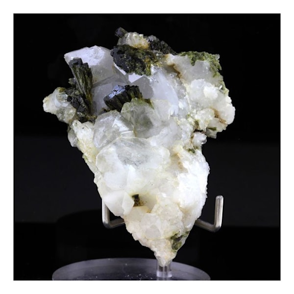 Sten og mineraler. Epidot + Kvarts. 215,0 ct. Saint-Véran, Hautes-Alpes, Frankrig.