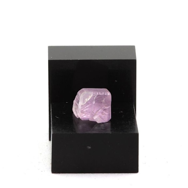 Kivet ja mineraalit. Kuntiitti. 4,27 ct. Konarin maakunta, Afganistan.