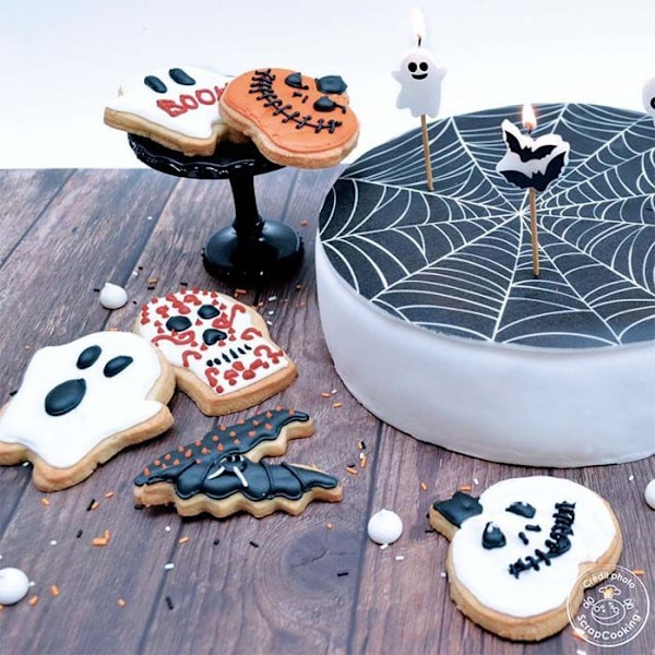 4 Halloween kakformar Vit