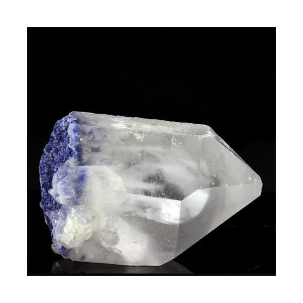 Sten og mineraler. Kvarts + Dumortierit. 750,0 ct. Vaca Morta stenbrud, Bahia, Brasilien.