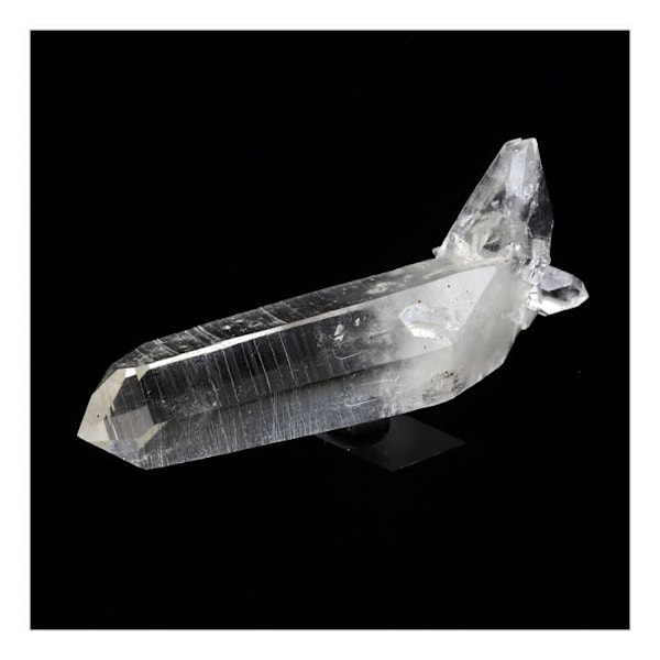 Kivet ja mineraalit. Kaksipääteinen kvartsi. 71,0 ct. Freney d'Oisans, Bourg d'Oisans, Ranska.