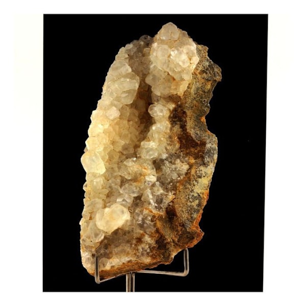 Kivet ja mineraalit. "Timantti" kalsiitti. 625,0 ct. Gave de Pau, Pyrénées-Atlantiques, Ranska.