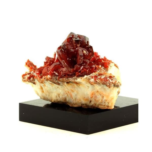 Sten og mineraler. Vanadinit. 628,0 ct. Mibladen Mining District, Midelt, Marokko.