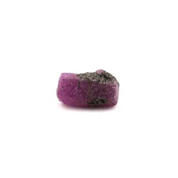 Sten og mineraler. Rubin. 5,77 øre. Kiteto-distriktet, Manyara-regionen, Tanzania. Röd