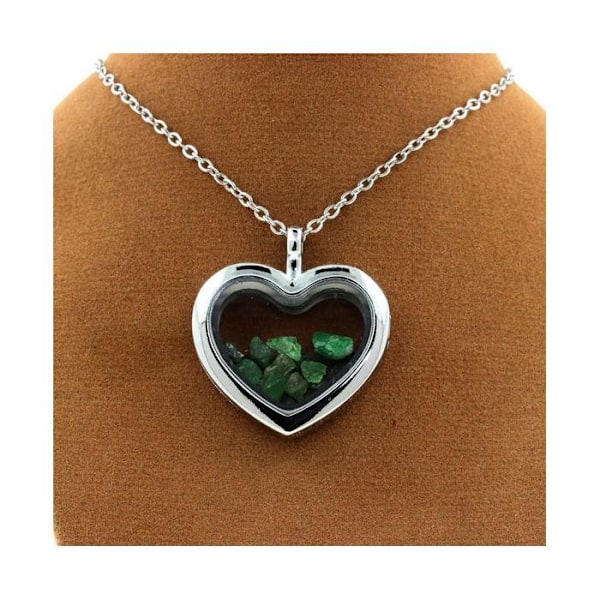 Stenar och mineraler. Rå Tsavorite Granat Halsband. Hjärta modell. Röd