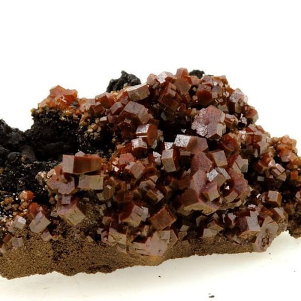Vanadinite 195,1 karat Flerfärgad