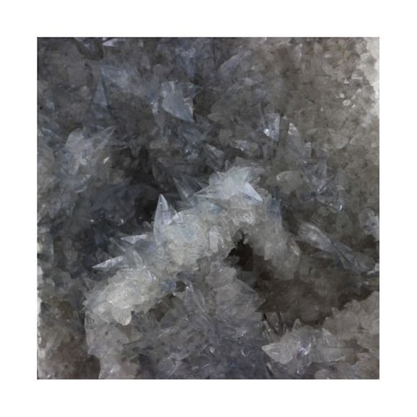 Stenar och mineraler. Celestine. 945,0 ct. Bouvesse (Montalieu), Isère, Frankrike.