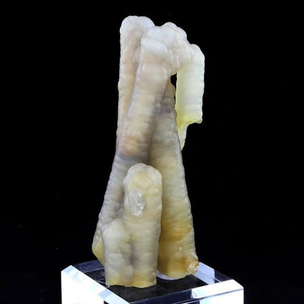 Stenar och mineraler. Kalcedon. 2316,0 ct. Java, Indonesien.