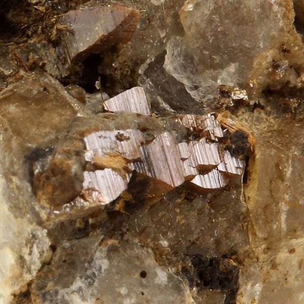 Kivet ja mineraalit. Anatase. 218,0 ct. Les Deux Alpes, Ranska.