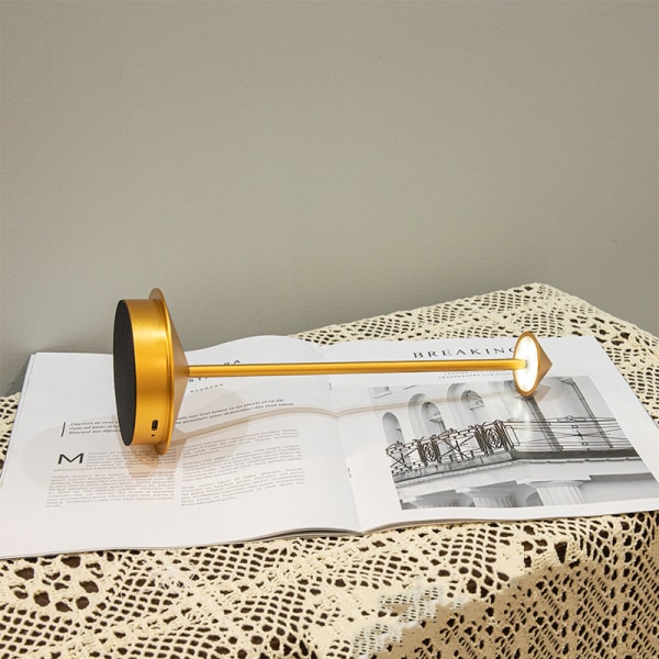 Dimbar LED-bordslampa i aluminium, inomhus/utomhus, guld
