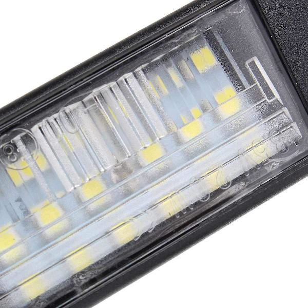 2 kpl Auton 18 LED:n Rekisterikilven Valot Muovi Nissan Qashqai