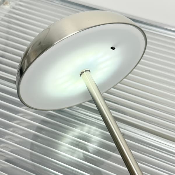 Moderne trådløs genopladelig LED-bordlampe til læsning, kontor, studie og soveværelse 1PC Blk