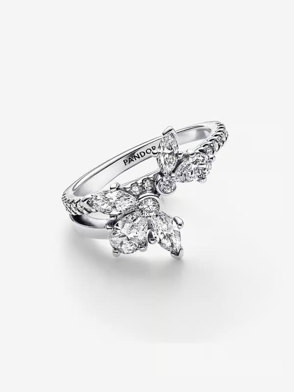 Pandora - Sparkling Asymmetrical Herbarium Cluster Ring - Sterling Sølv Circumference: 56mm