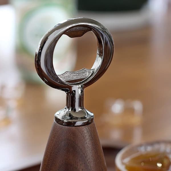 Træflaskeåbner, vintage stil - valnøddehåndtag, øl- og ciderkapselåbner - rustikt barsæt til hjemmet, køkkenet, pubben - gave til bartenderen