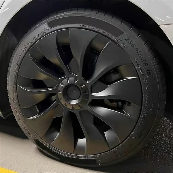 Model 3 -pyöränkapseli 18 tuumaa, täysin peittävä vaihtokapseli Model 3 -malliin – mattamusta (oikea)