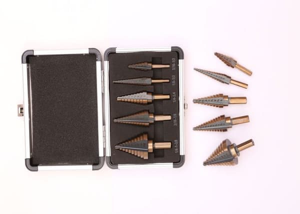 Sæt med 5 titanium trinbor, 1/8\"–1–3/8\" til stål, træ, plast, aluminium