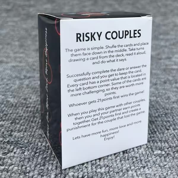 Risky Couples kortspill for voksne, brettspill for par, morsomt datingspill med hjerte-design