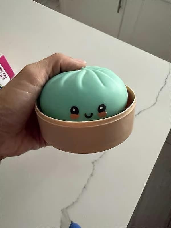 Sjelden viral holografisk / regnbuefarget mystisk squishy-dumpling (kan kjøpes separat)