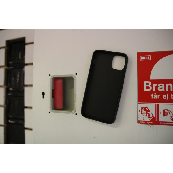 Skimblocker Magnet Wallet iPhone 11 (6.1) Svart