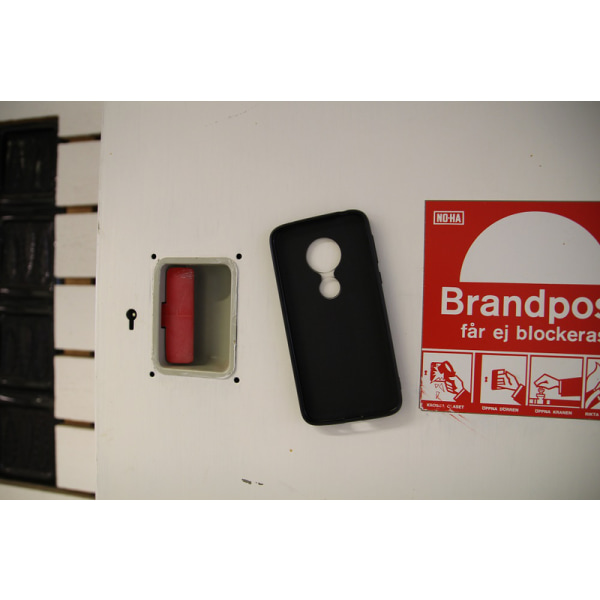 Skimblocker Magnet Wallet Motorola Moto G7 Play Röd