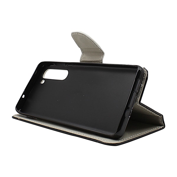 Designwallet Motorola Edge