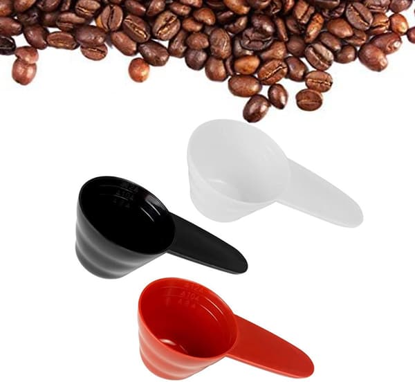 Tredelat måttskedset med graderingar, 9,3×5 cm, för mätning av kaffe, kryddor och mjöl, vit.