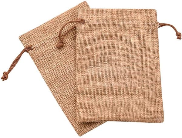 Presentpåsar i linne med dragsko, 12-pack, återanvändbara, perfekta för födelsedagar, bröllop, julförvaring, bruna.