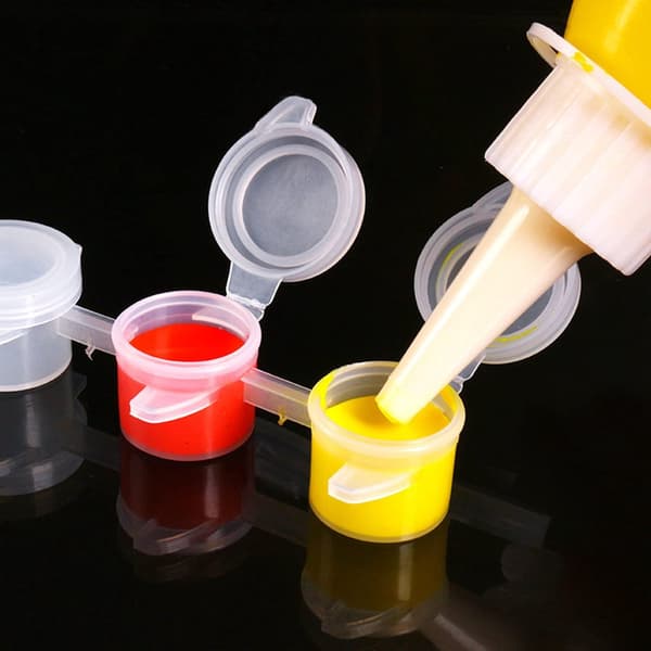 Minifärgbehållare med lock, 4-pack, 6 st 3 ml plastmuggar för förvaring av färg och glitter, vit.