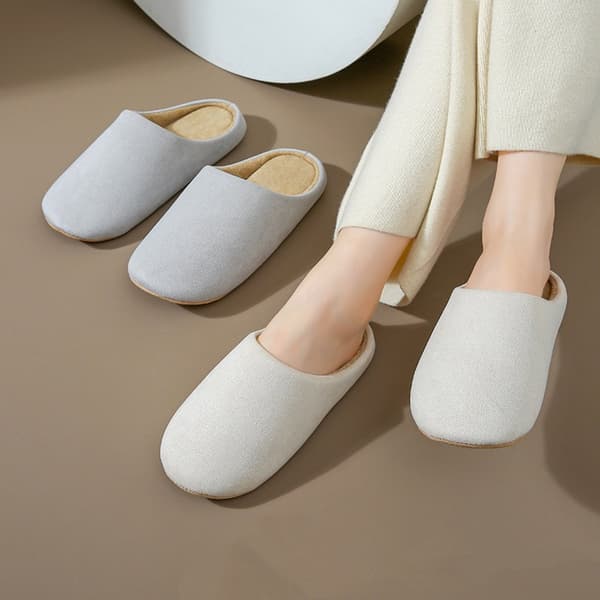 Fleecetofflor, storlek 43-44, tysta och mjuka, beige.