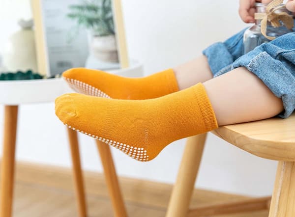 6 par - Halkfria babysockor - Storlek S (0-1 år) - Halkfria babysockor