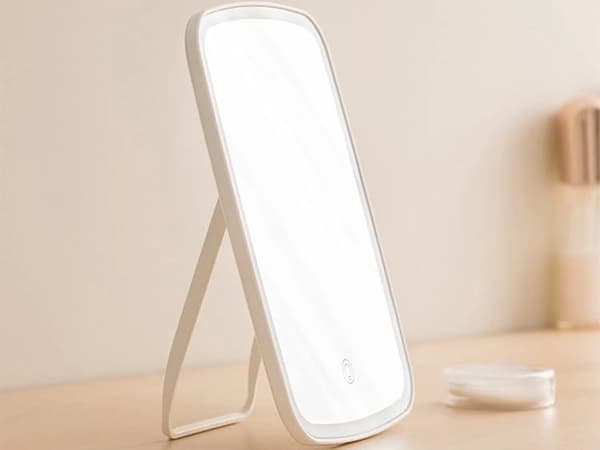 LED-meikkipeili - Peili meikkiin_MGF