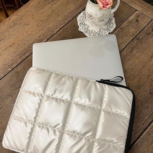 Laptop Taske til Kvinder og Mænd Quiltet Notebook Etui Beskyttende Sød Computer Taske Kompatibel med 11-15 Tommer Laptop Hvid 11 Tommer 11 Inch White 11 Inch