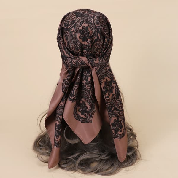 Elegant satengskjerf i silke, 90x90 cm Brun Brown
