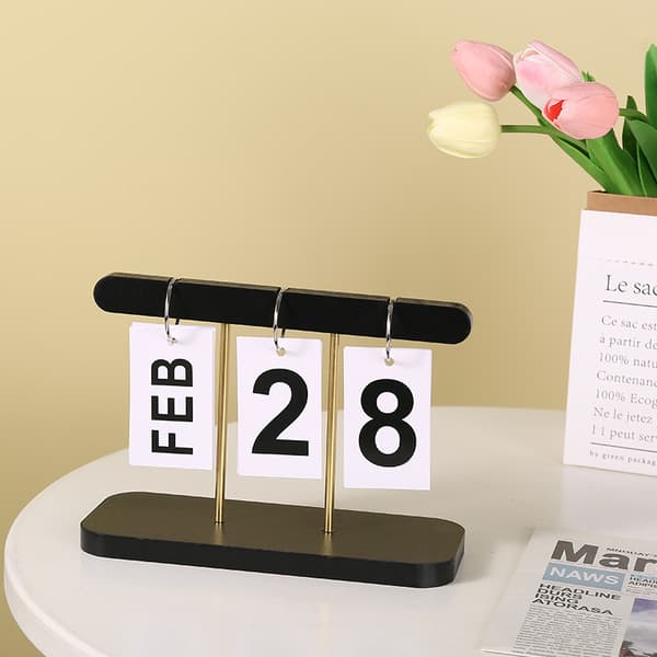 Moderne minimalistisk træpynt - evighedskalender Sort Black