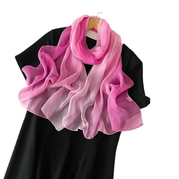 Shimmer Shawl: Elegant perlechiffonskjerf Rosa Pink