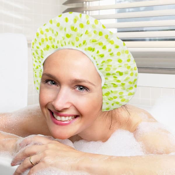 6 badehetter - elastiske, gjenbrukbare - for dusjer, svømming, spa - blå, rød, gul