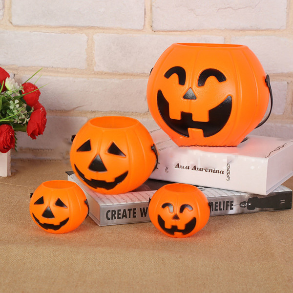 Halloween festrekvisitter Plast gresskarbøtte Dekorer Halloween Orange 11*11*9CM