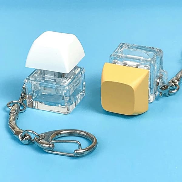 Merit +1 Muyu Decompression Keychain Keyboard Button Sormenpää Yellow one size
