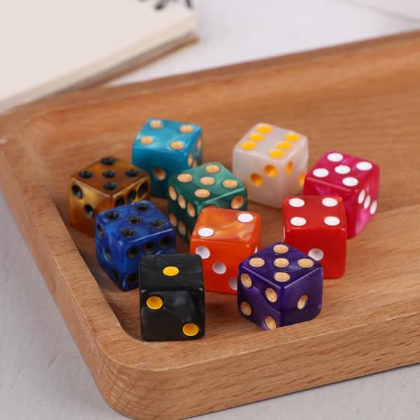 6-sided terninger 16 mm akryl D6 terningesæt til DND Golden yellow
