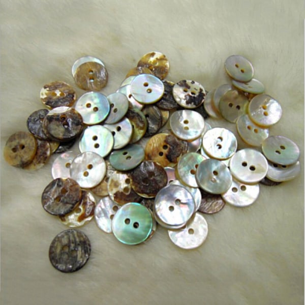 100 st/lot Naturlig pärlemor runda skalsömnadsknappar Mixed Color 10mm
