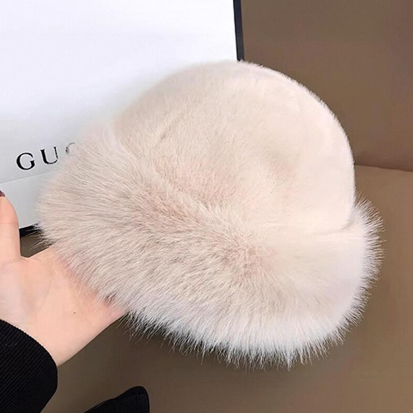 Fluffy Faux Fur Bucket Hat for Kvinner - Luksuriøs, Plysj Fiskerhatt Beige